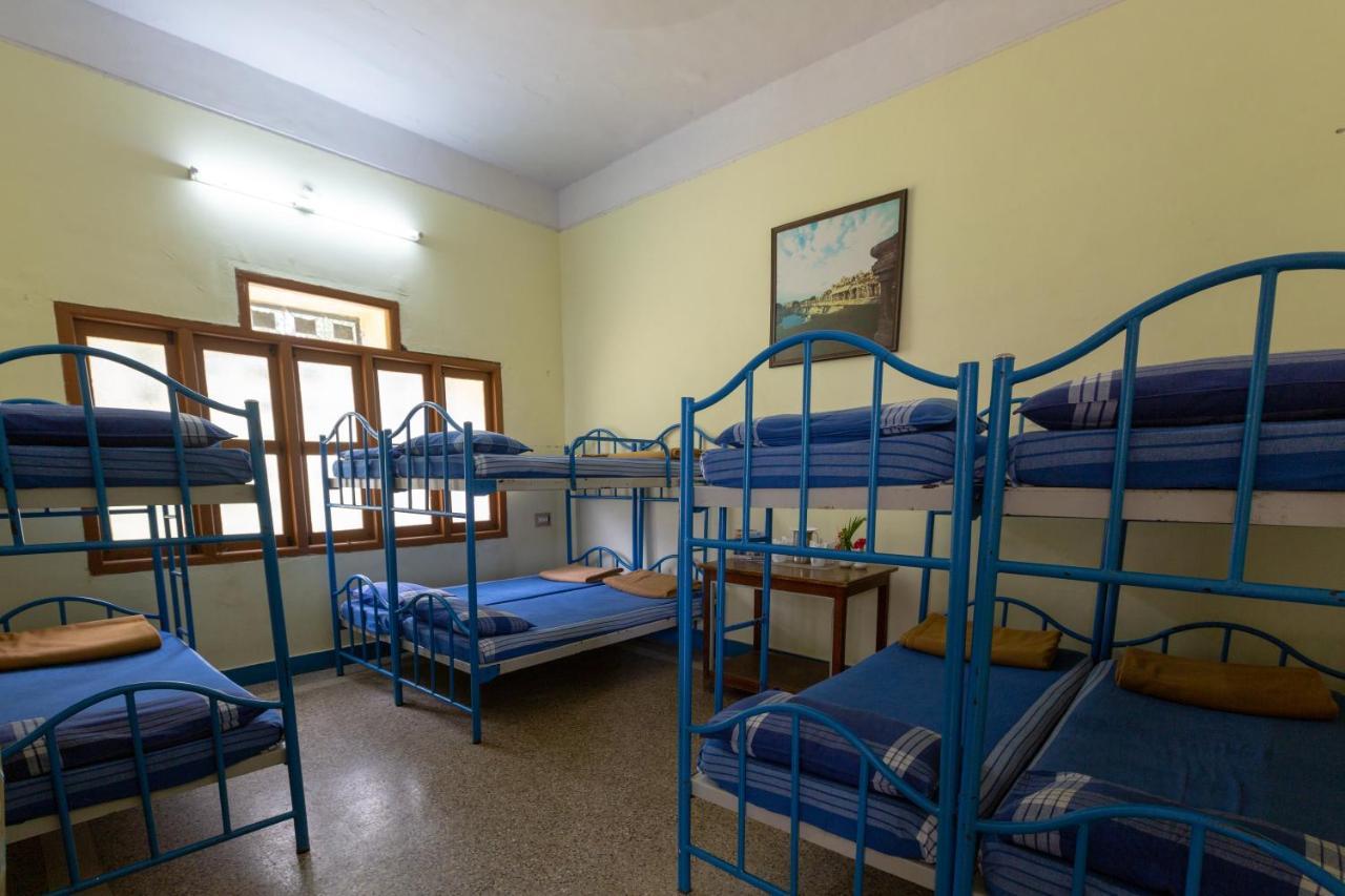Hotel Kstdc Mayura Bhuvaneshwari Kamalapur Hampi