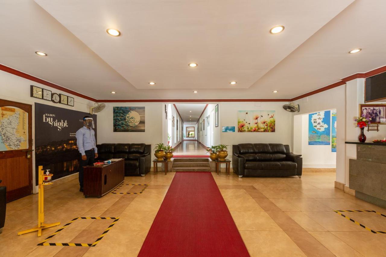 Kstdc Mayura Bhuvaneshwari Kamalapur 3*
